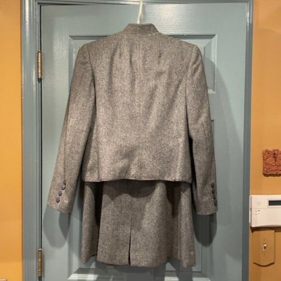 Gray tweed lined woolen blazer and skirt, circa 70s, sz 6, exc. condition - Picture 2 of 6